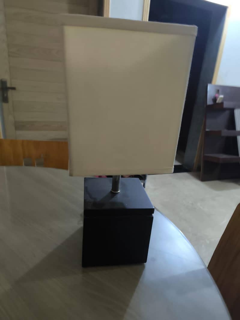 Habbit Table Lamp 3