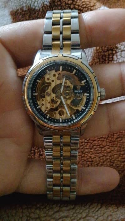 Achi watch a