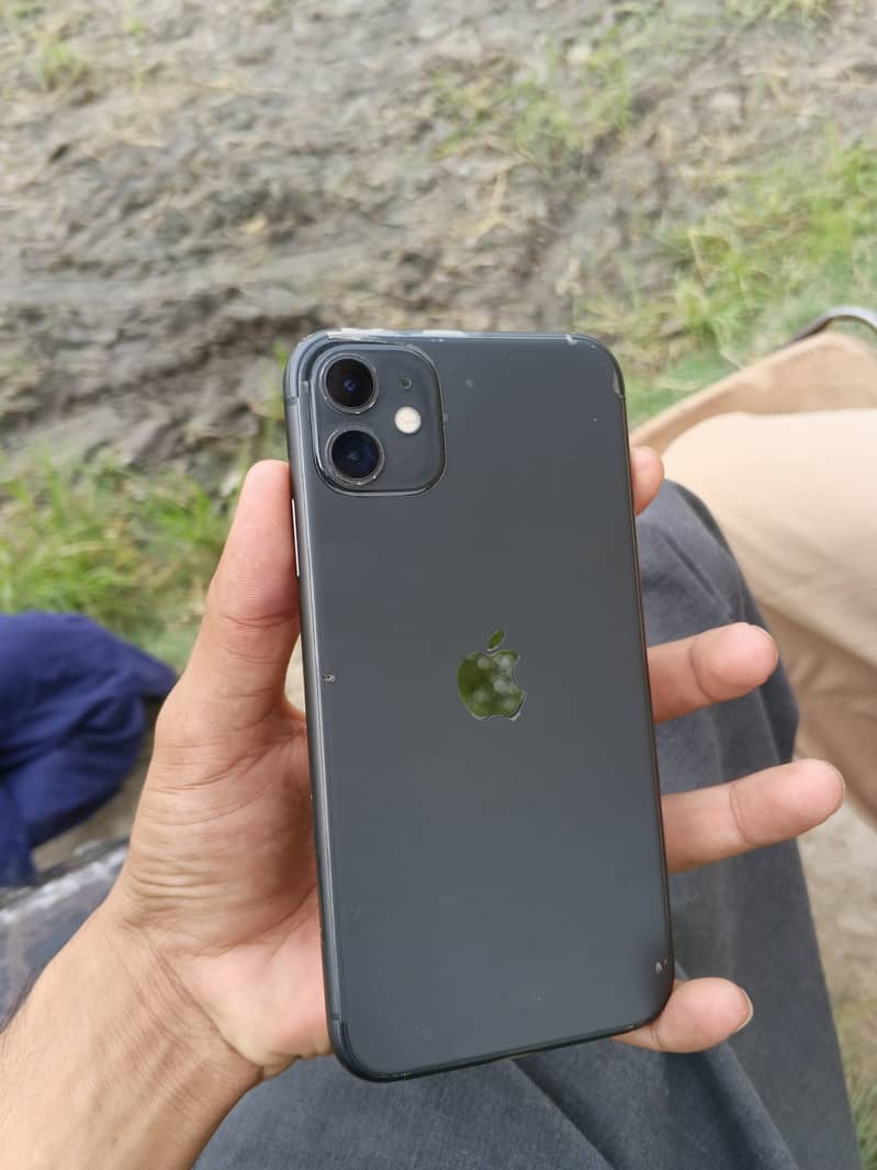 Apple iPhone 11 0