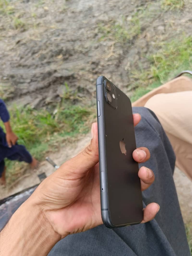 Apple iPhone 11 2