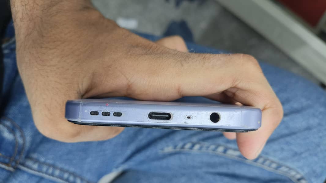 OPPO A6x 1
