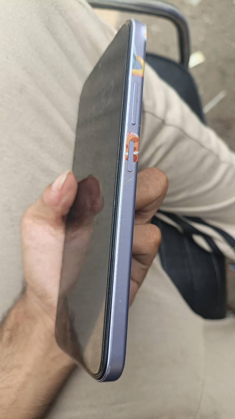 OPPO A6x 4