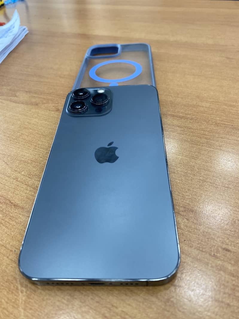 Apple iPhone 13 Pro max 5