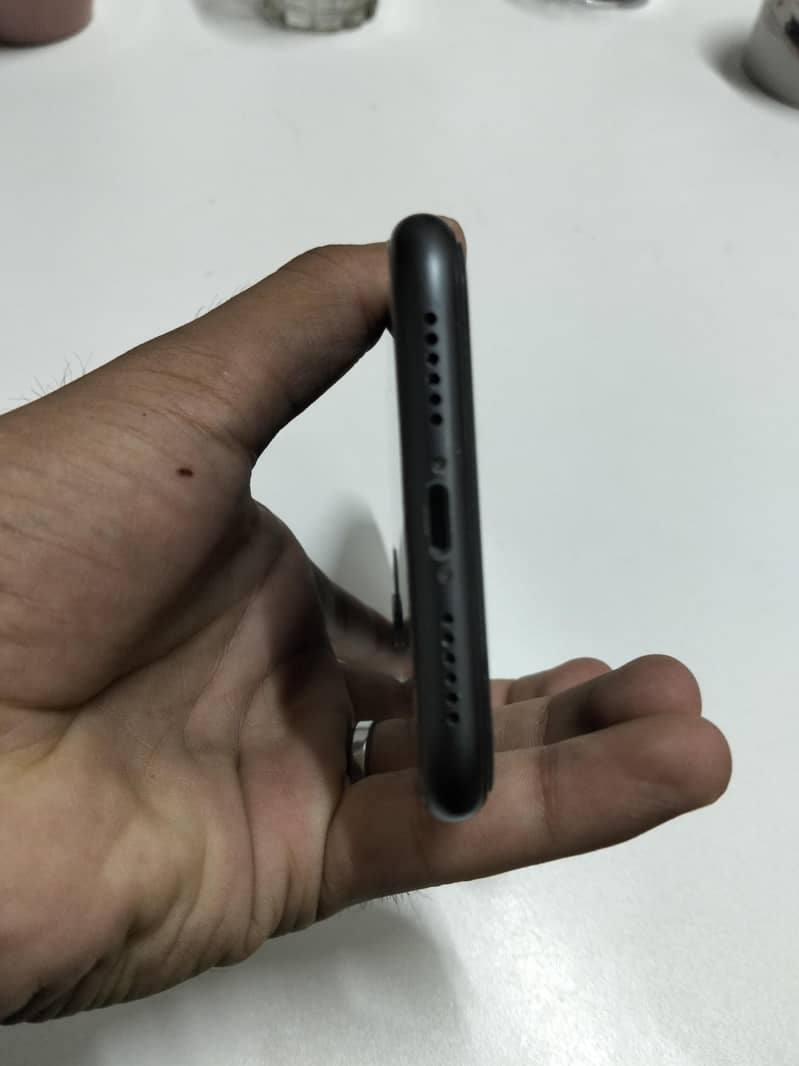 Apple iPhone 11 2