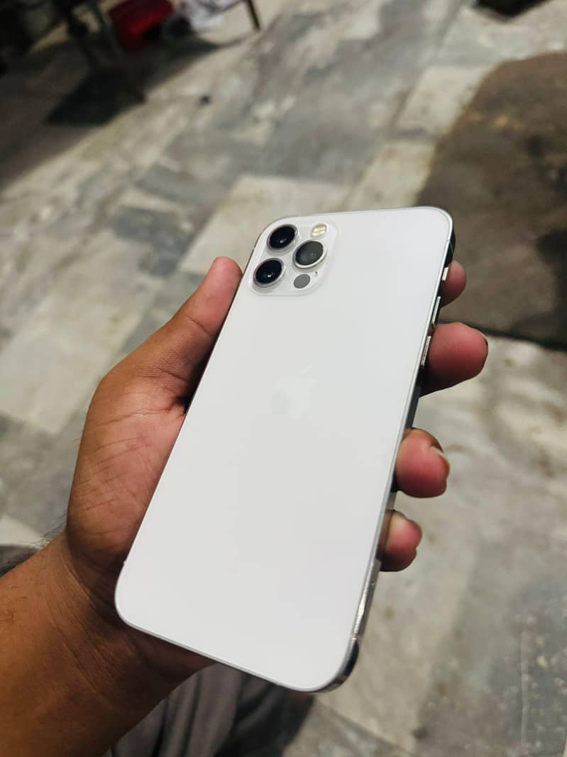 Apple iPhone 12 Pro 0