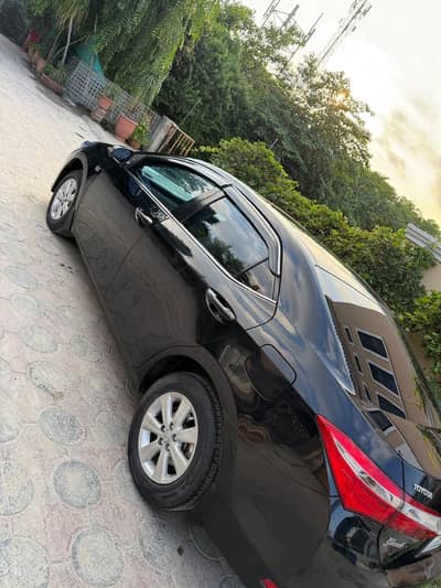 Toyota Corolla Altis 2015