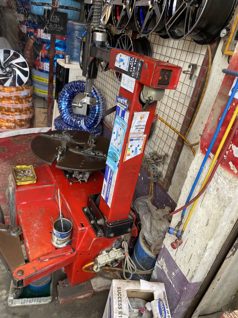 Tyre changer Machine 4 Pendal 3