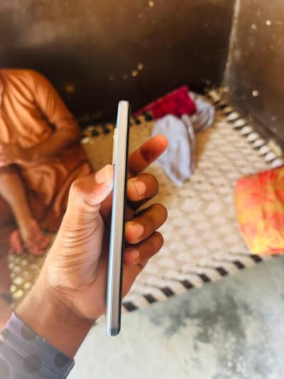 Vivo Y33s 8+4/128