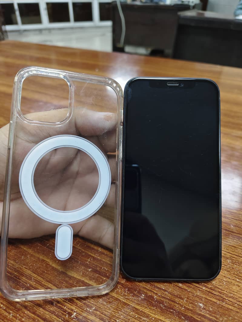 Apple iPhone 12 1