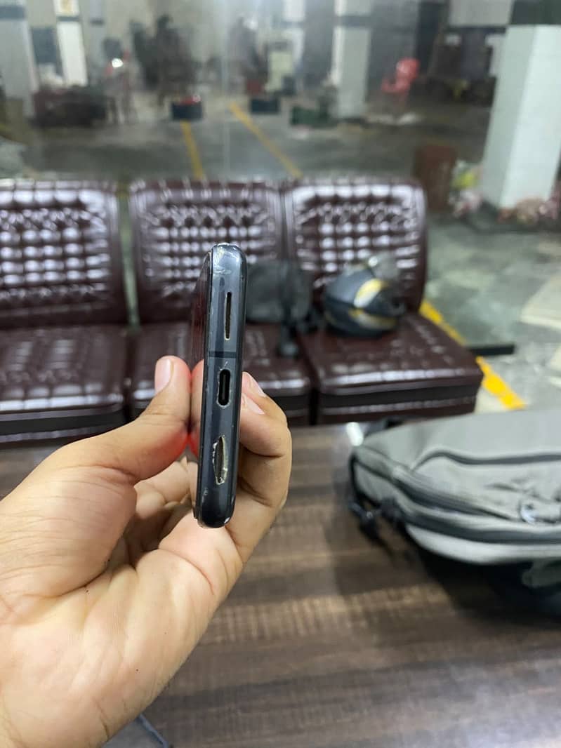 Google Pixel 8 2