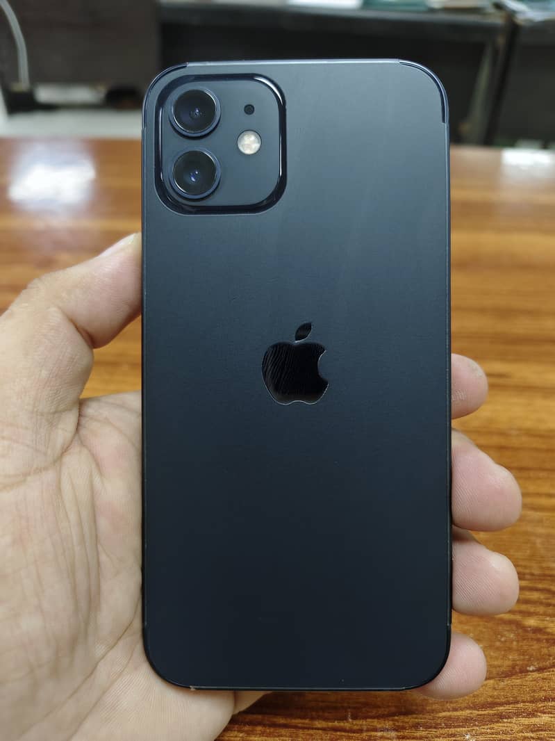Apple iPhone 12 8