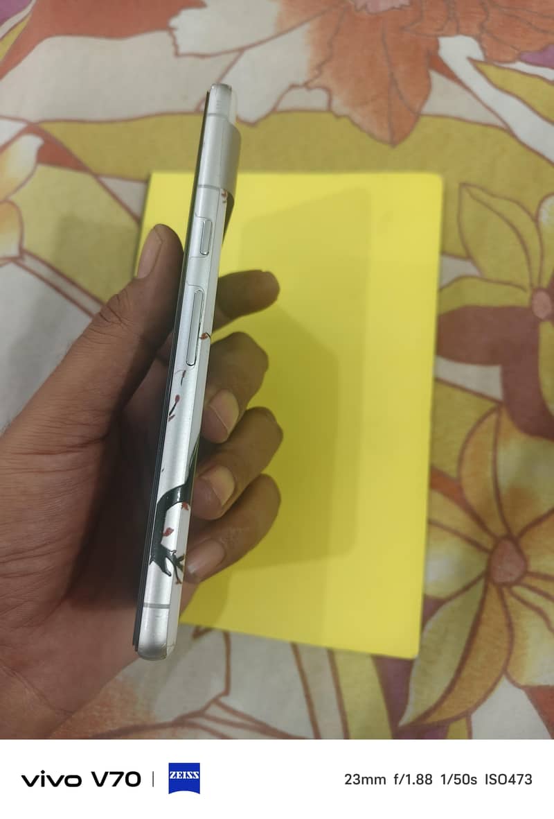 Google Pixel 7 5