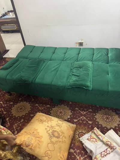 sofa bed he 1 year used