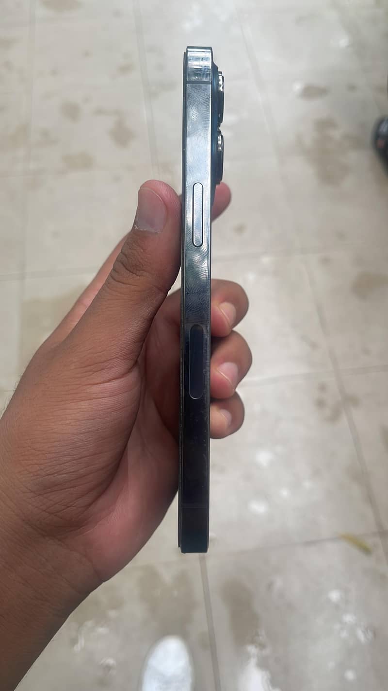 Apple iPhone 13 Pro 3