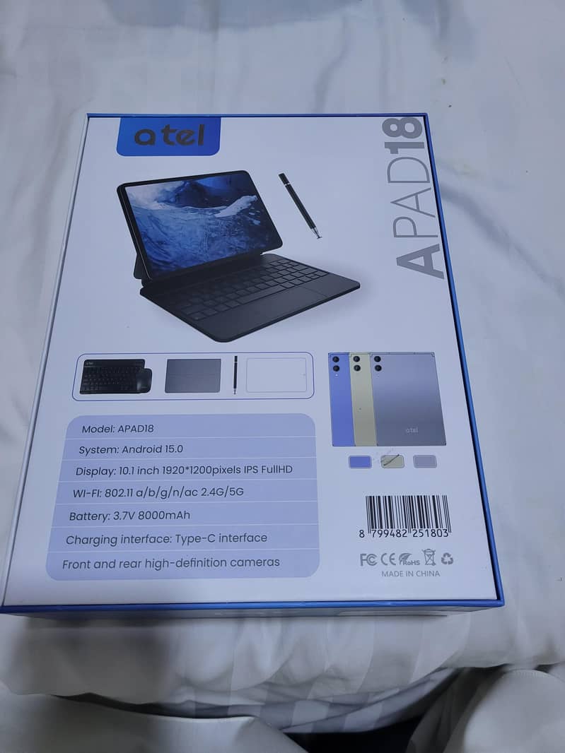 Tablet with accessories 1