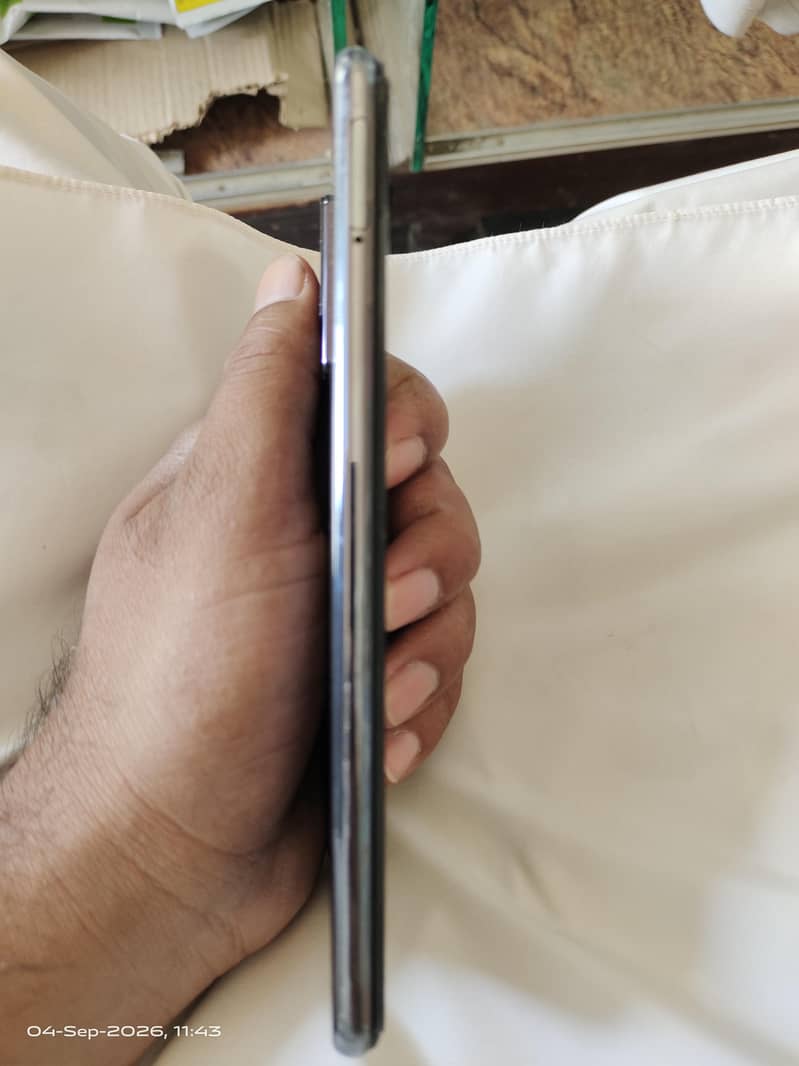 Vivo V21e 4