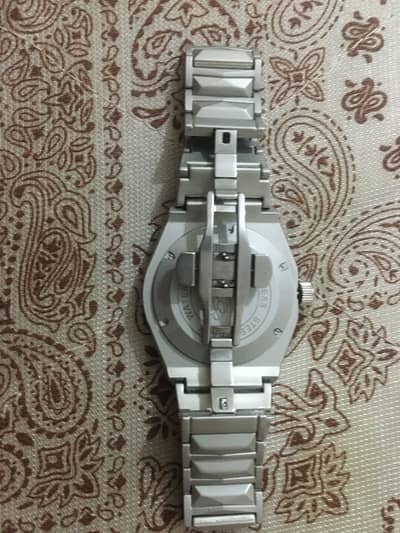 Hublot 10 be 10 hai condition new hai