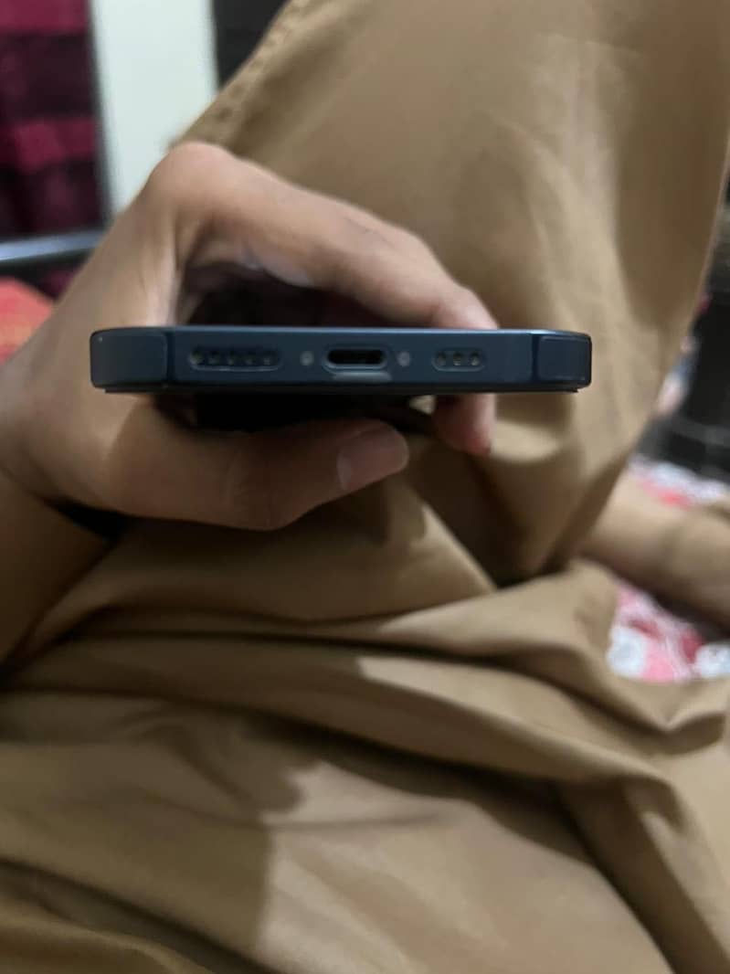Apple iPhone 13 1