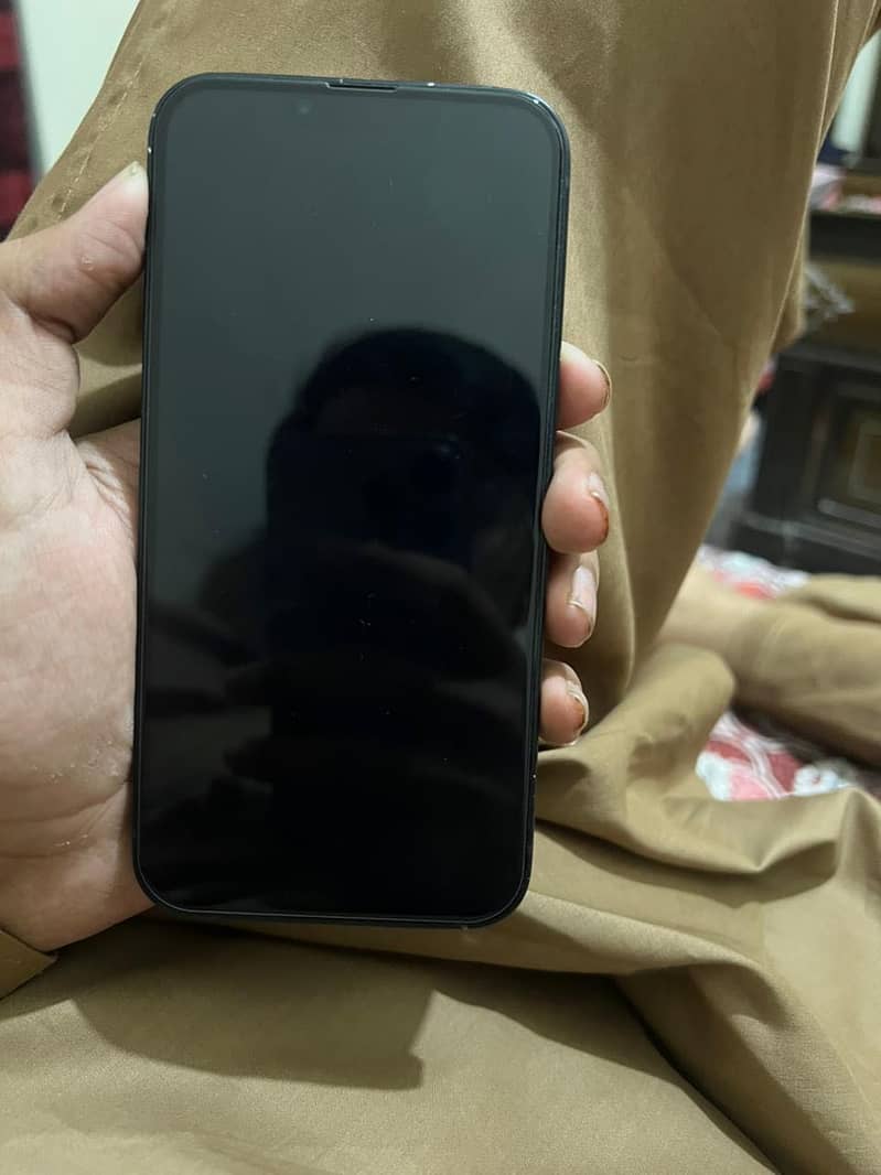 Apple iPhone 13 3