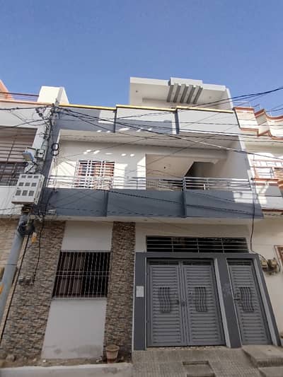This Is A Most Chance Deal To Avail Luxurious Lease Excellent Quality "Owner Built"  Lease Almost A New 120sq Yard House, Very Close To The Society Main Entrance, Park, Shops And Masjid. Capital Society Scheme 33