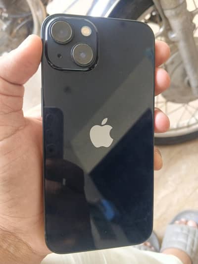 Apple iPhone 13