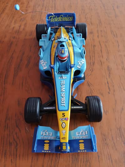 Formula 1 Racing Car