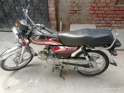 Honda CD 70 2025