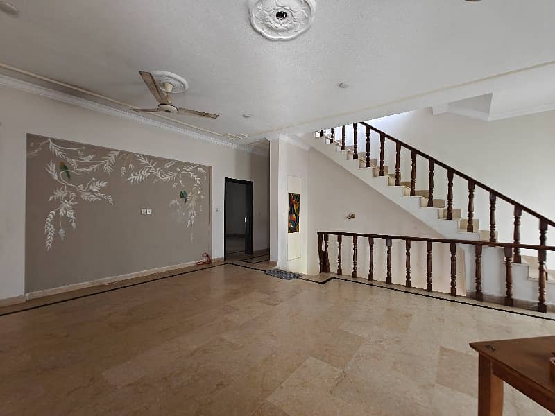 Upper Portion For Rent E 11 1