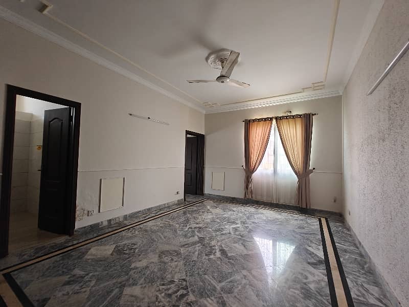 Upper Portion For Rent E 11 10