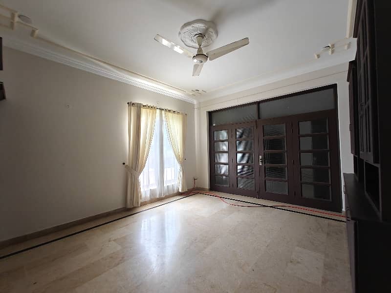Upper Portion For Rent E 11 15