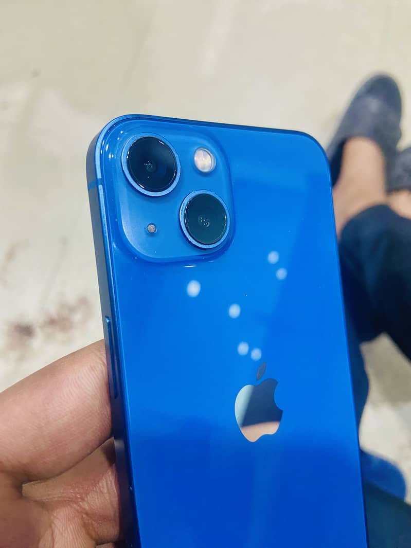 iPhone 13 5