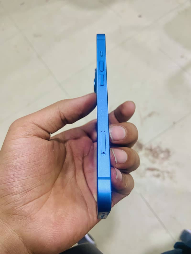 iPhone 13 10