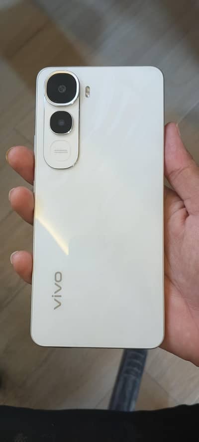 Vivo Y400
