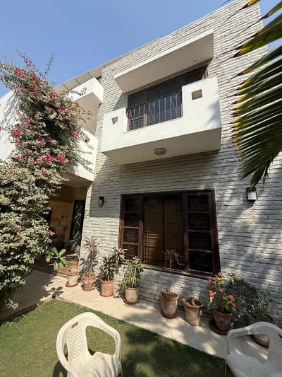 Prime Location 500 Square Yards House In DHA Phase 7 For Rent At Good Location