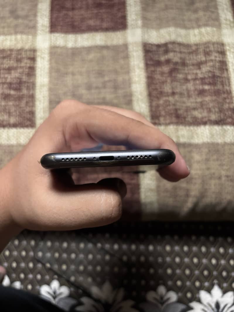 Apple iPhone 11 2