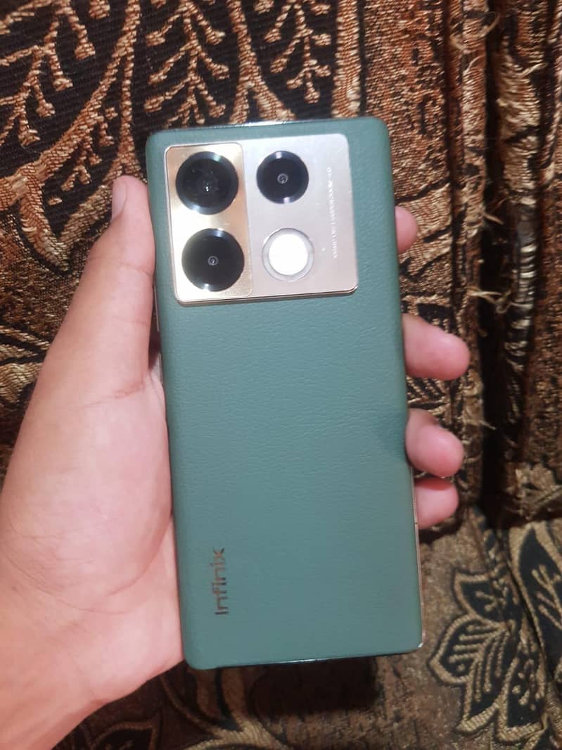 Infinix Note 40 Pro 0