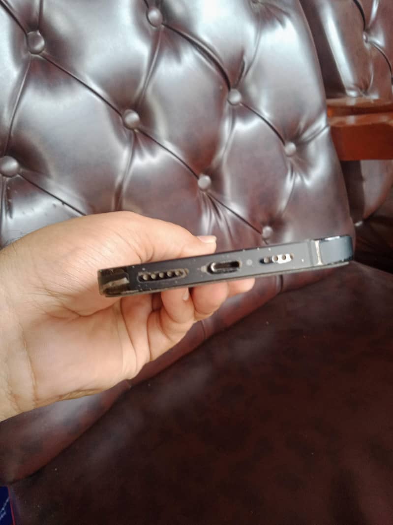 Apple iPhone 14 Pro Max 5