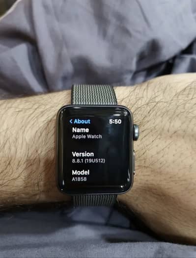 Apple watch, series 3 42mm Space grey