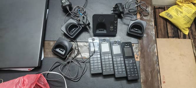 Panasonic cordless with 4 handset