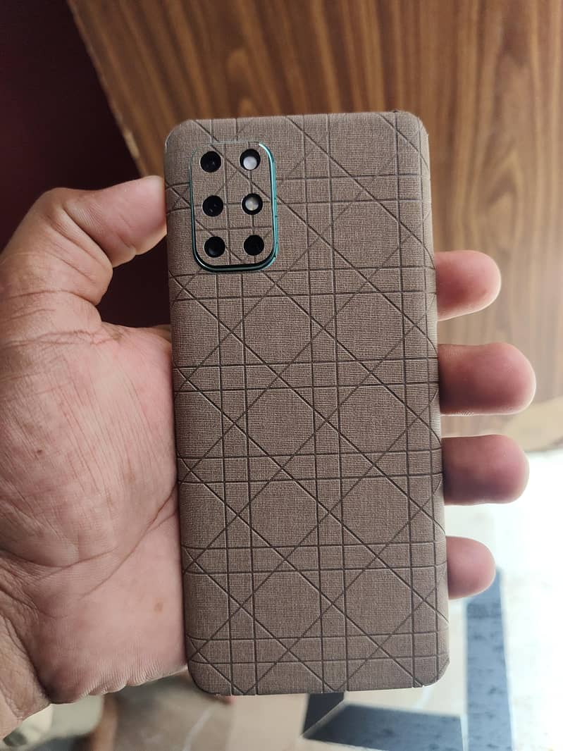 One Plus 8T 0