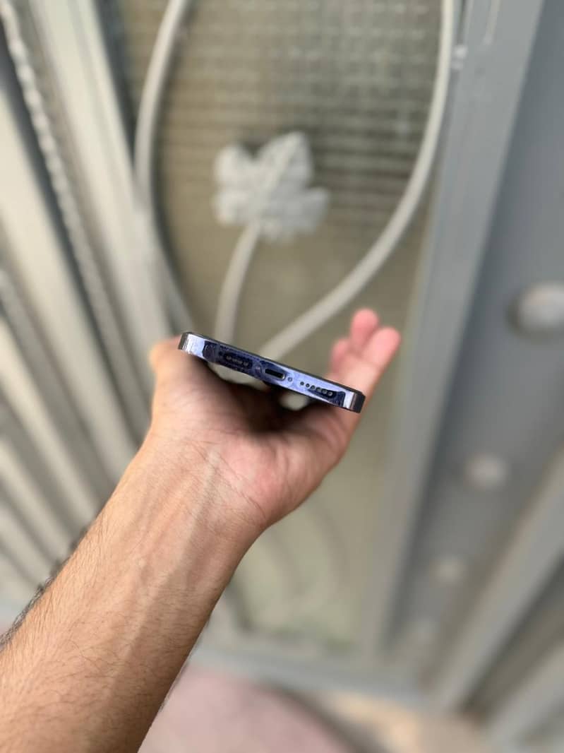 Apple iPhone 14 Pro Max 5