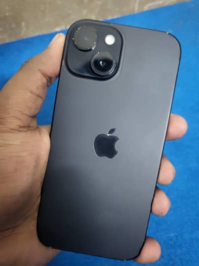 Apple iPhone 15