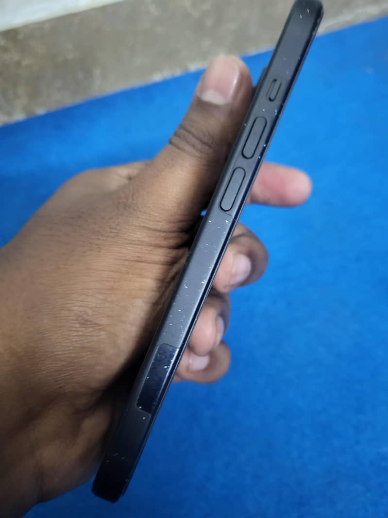 Apple iPhone 15 5