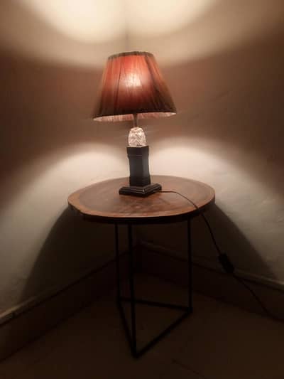 Corner Table along with lamp