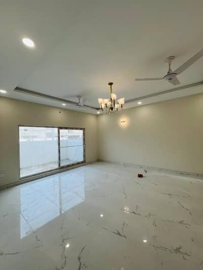 House Sized 350 Square Yards Available In Falcon Complex New Malir