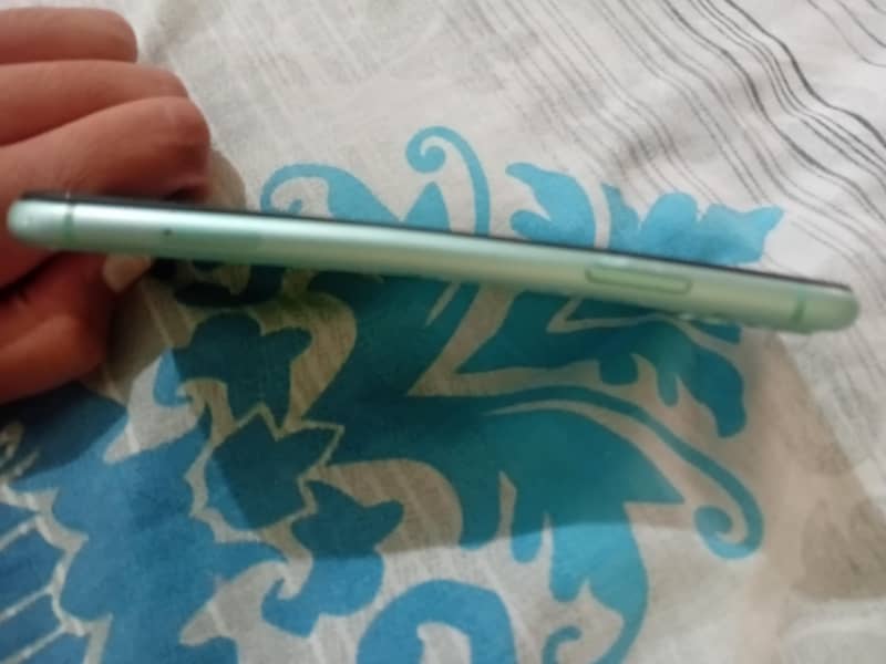 Apple iPhone 11 1