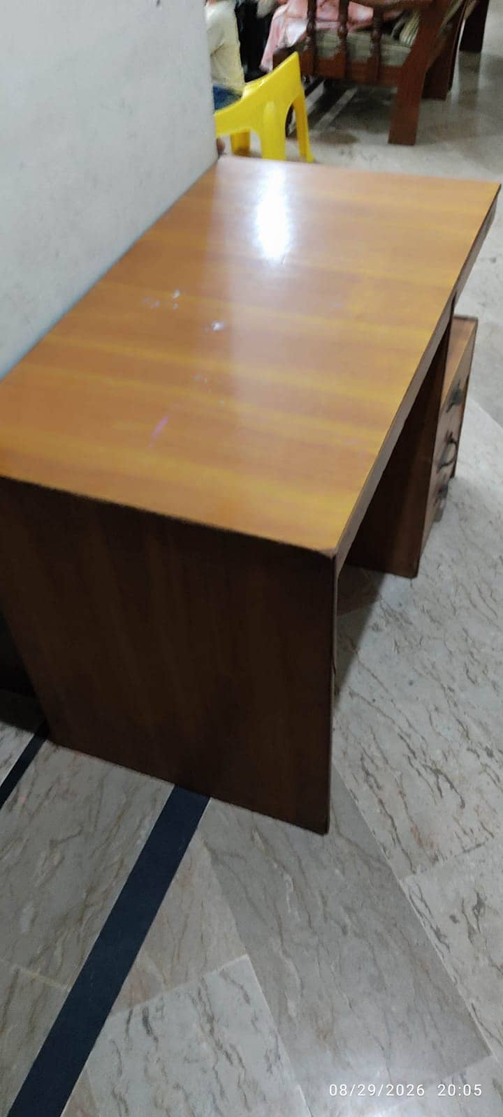 Computer + Study Table – Good Condition 0