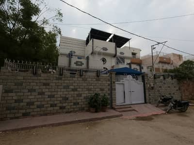 Get An Attractive Prime Location House In Karachi