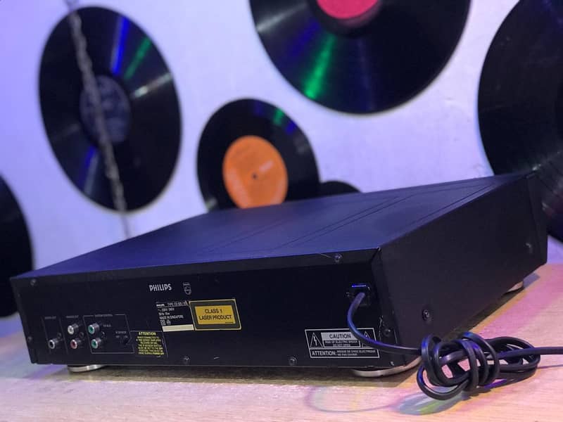 Philips Compact Disc (CD)-920 CD Player 2