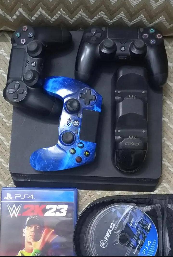 1tb PS4 slim | 2games 2original controller 1c  controller 0